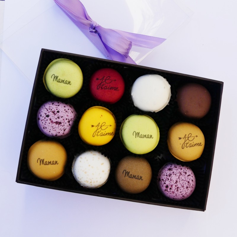Cadeau Saint-Valentin - Coffret 12 Calissons personnalisés et tablette de  chocolat personnalisée