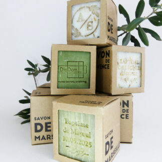 Savon de Marseille Cube différents modèles idée cadeau mariage et baptême