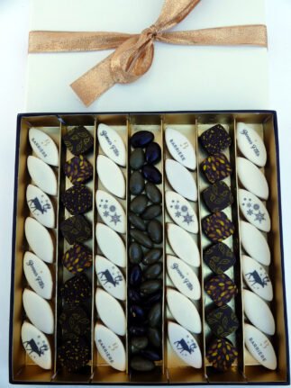 coffret cadeau prestige calissons personnalisés et chocolats